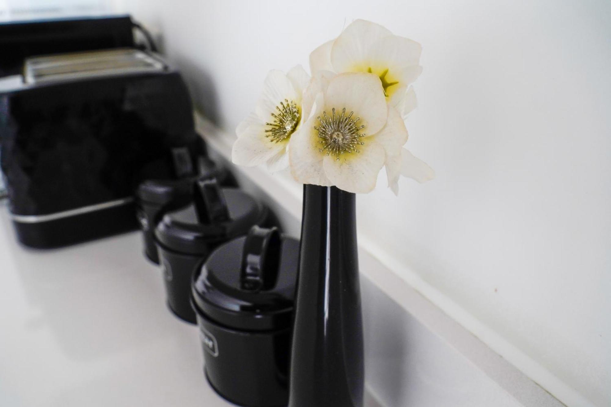 Manchester City Centre Apt With Balcony & Free Parking - Including Free 1-Hour Late Check-Out For Bookings On The 29Th 31St May, Justeat Voucher For 2-Night Stays Minimum! Exterior photo